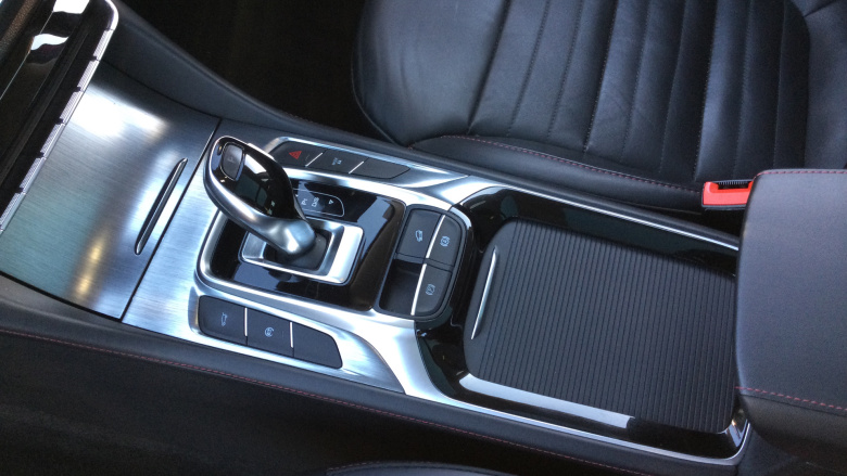 MG Hs 1.5 T-GDI Exclusive 5dr DCT Petrol Hatchback